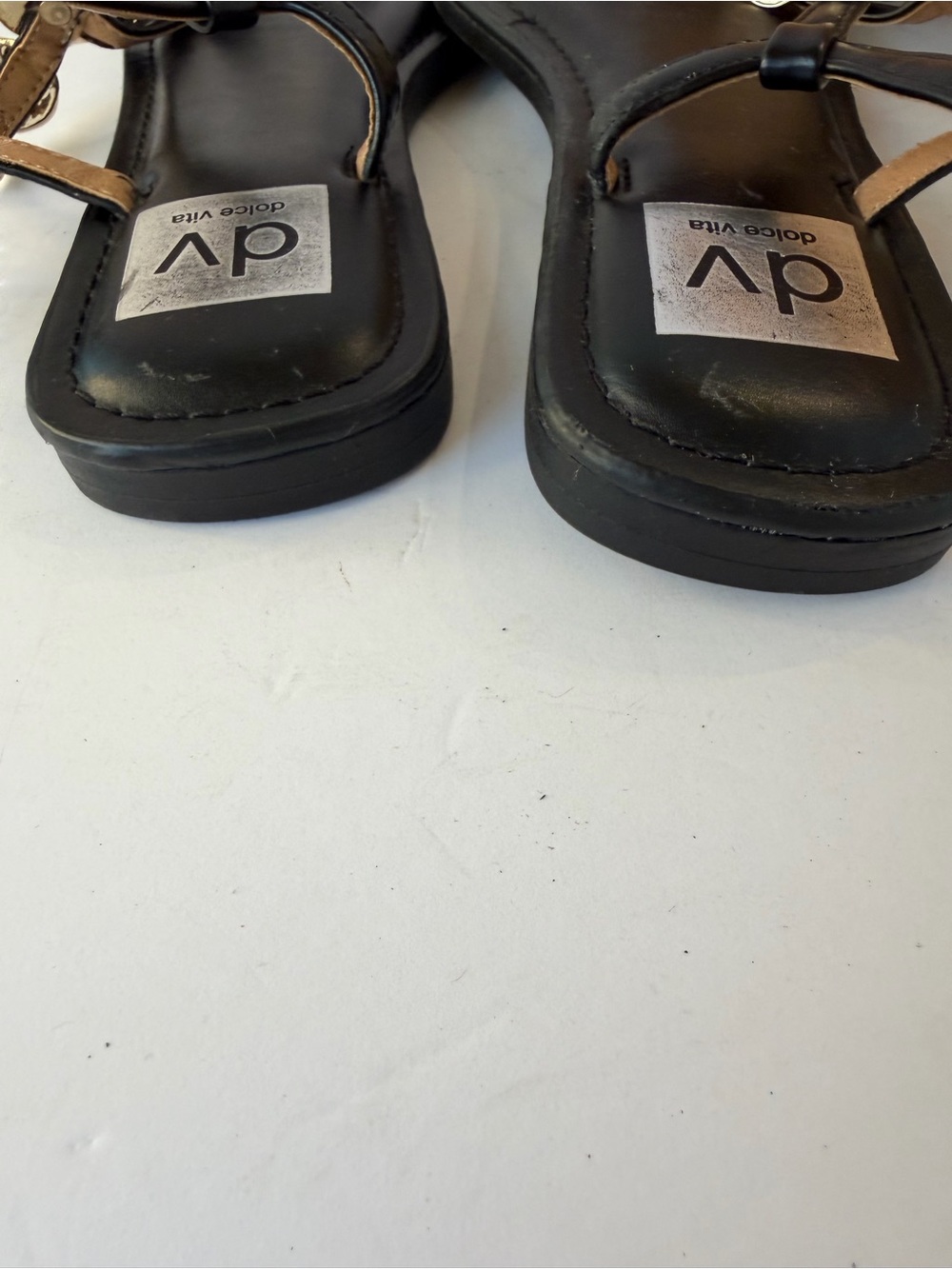 Dolce Vita Black T-strap Sandals with Gold Accents Size 7.5 - Picture 6 of 7